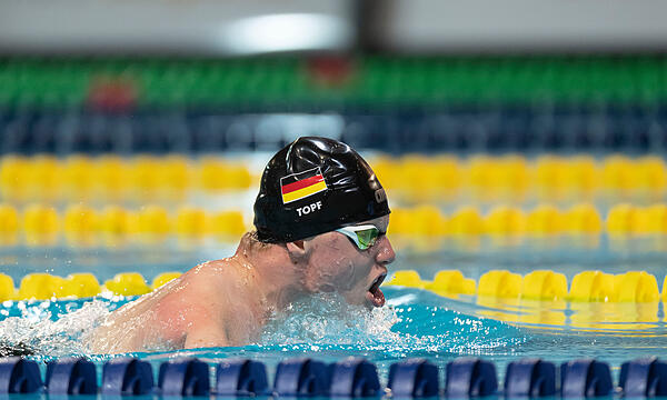 Josia Topf bei den World Para Swimming Championships in Funchal/Madeira im Jahr 2022. Zwei Jahre später holte er in Paris bei den Paralympics Gold, Silber und Bronze.