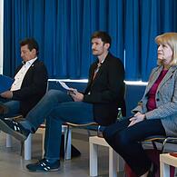 Die Teilnehmer der Podiumsdiskussion (v. l.): Michael Hofmann, Stephan Doll, Moderator Stephan Großmann, Sabine Gross und Ludwig Schick.