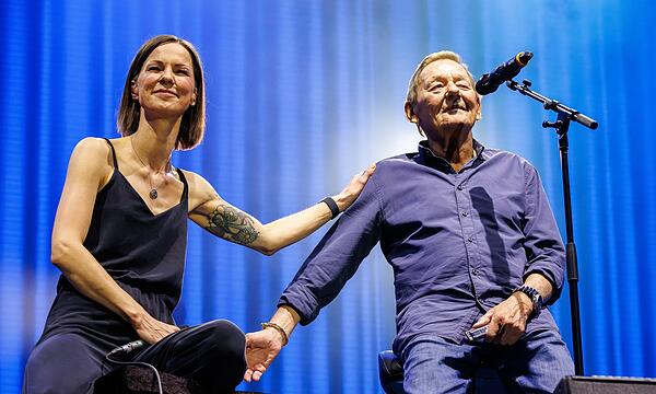 Wolfgang Ambros und Christina Stürmer