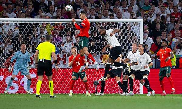 Cristiano Ronaldo (M)